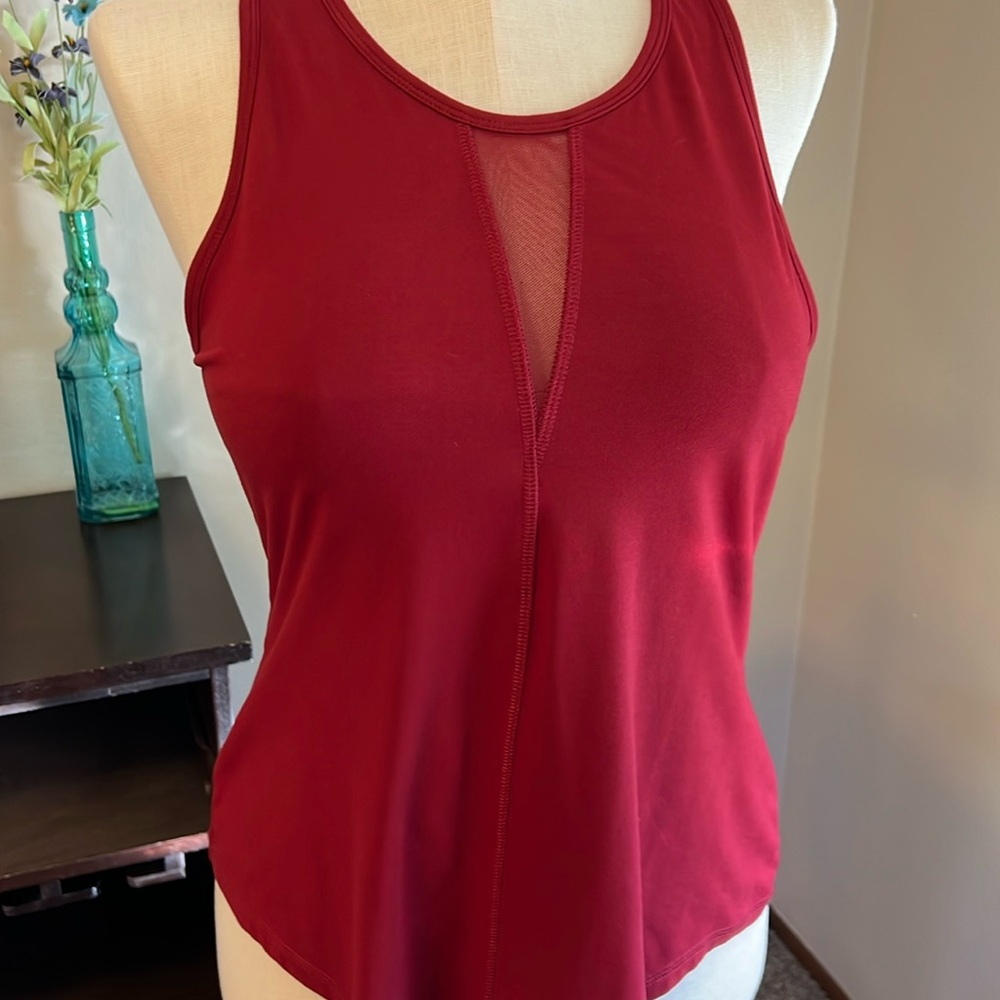 2 active tank tops. LIKE NEW    Maroon Zyia XL and olive size L
